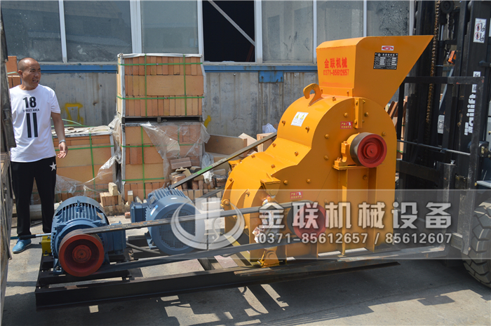 哪個廠家煤矸石粉碎機(jī)優(yōu)勢多，購買一臺需要多少錢？